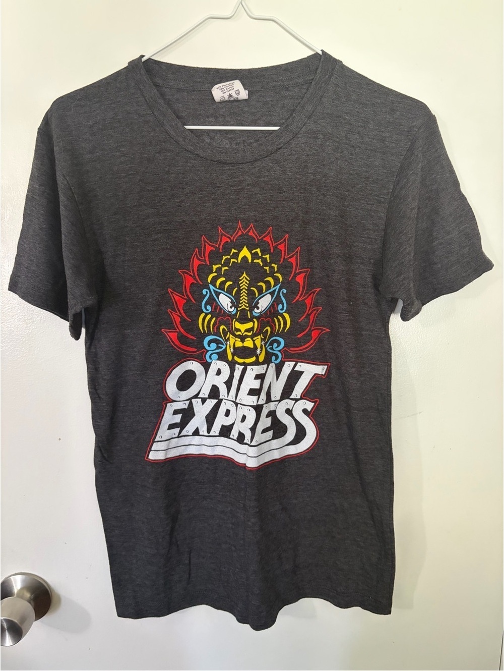 Juniors Charlie Hustle Small Orient Express Graphic T-Shirt - Charcoal Tote12
